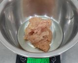 Foto langkah ke 1 dari resep Pizzaa tersehat dijamin melted !! Crust nya ayam ga pake tepung !.
