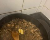 A picture of step 3 of Chicken and Mushroom.