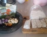 Foto langkah ke 1 dari resep Tempe tahu bumbu ungkep kuning.