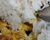 Foto langkah ke 4 dari resep Nasi Goreng Kunyit.