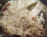 A picture of step 4 of Onion pulaw.