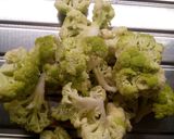 Foto del passaggio 4 della ricetta Impanata Catanese con broccoli e salsiccia
