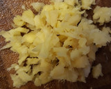 Foto del paso 2 de la receta: Carne frita con col china. 小白菜炒牛肉 (Xiǎo báicài chǎo niúròu)