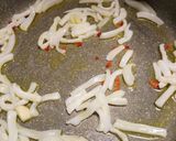 A picture of step 2 of Linguine with spicy calamari.