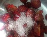 A picture of step 2 of Strawberry Chutney.