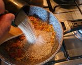 Foto del paso 5 de la receta: Bistec de vacuno con guarnición de Quinoa y Apio