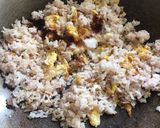 รูปขั้นตอนการทำที่ 2 ของ “ข้าวผัดไข่ดาวกรอบ”