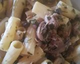 Foto del passaggio 7 della ricetta Pasta Funghi tonno e prezzemolo