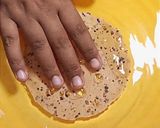 A picture of step 4 of Paneer Papad Roll 📌.