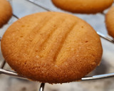 Foto del paso 5 de la receta: Galletas de mantequilla con chocolate blanco y almendra