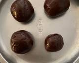 Bourbon Biscuit Chocolate Pops recipe step 3 photo