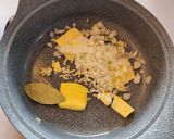 Foto del paso 1 de la receta: Risotto de alcachofa y champiñones