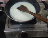 A picture of step 1 of Strawberry custard shake.