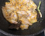 Foto langkah ke 2 dari resep Cumi bumbu kuning.