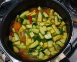 Foto del paso 3 de la receta: Caldo dulce de verduras salteadas