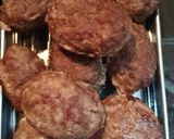 Foto langkah ke 4 dari resep Bola daging sapi isi telur puyuh bumbu tomat.