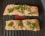 Foto del paso 3 de la receta: Salmón en marinada de chile jalapeño