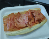 Foto del paso 6 de la receta: Perrito🌭caliente con jamón🥯y ensalada🥓🥯🧀🧅🍎🥕
