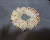 Foto del paso 4 de la receta: Rosca de hojaldre de jamón y queso