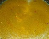 A picture of step 5 of Desi chicken clear soup.