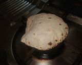રોટલી (Rotli Recipe In Gujarati) રેસીપી સ્ટેપ3ફોટો