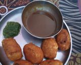A picture of step 7 of Sabudana vada.