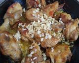 Foto langkah ke 5 dari resep Ayam goreng mentega berempah bawang putih.