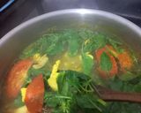Foto langkah ke 4 dari resep Ayam Kuah Kuning.