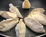Foto del paso 8 de la receta: Gyozas caseras de gambas