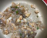 Hình bước làm 2 của món Bánh canh mặn