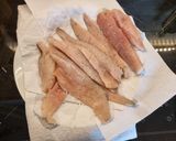 Foto del paso 3 de la receta: Merluza al horno con Papas Rústicas
