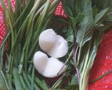 Hình bước làm 3 của món Bún sườn bò,chả lụa