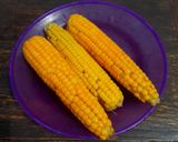 Foto langkah ke 1 dari resep Bubur Jagung Keju.