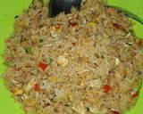 Foto langkah ke 3 dari resep Nasi goreng rempah.
