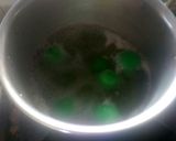 Foto langkah ke 5 dari resep Klepon Ketan isi gula merah.
