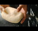 A picture of step 2 of Meethi tikiyan / Kundey.
