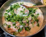 A picture of step 5 of Broccoli Shrimp Alfredo Pasta.