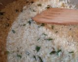 Foto del paso 2 de la receta: Pollo con arroz al verdeo