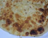 A picture of step 5 of Aloo parathy.