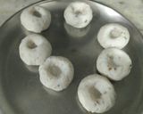 A picture of step 4 of Steamed Rice Dumpling (undi).