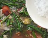 รูปขั้นตอนการทำที่ 8 ของ JJ.1 แกงผักกรูดใส่ปลานิล🌿🌶️🧄🍋‍🟩🍅🐟