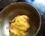 A picture of step 2 of CornFlour Cookies.