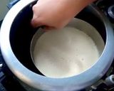 A picture of step 4 of Ground Rice Cake.