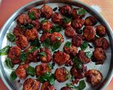 A picture of step 4 of Prawns 65.