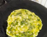 अंडा आलू ओमलेट (Egg Aloo Omelet Recipe In Hindi) रेसिपी चरण 4 फोटो