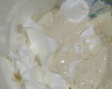 Foto langkah ke 4 dari resep Chiffon Kuning Telur.