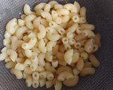 Foto langkah ke 2 dari resep MAKLORSIS (macaroni telur dan sosis).