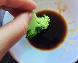 Hình bước làm 7 của món Bông cải xanh luộc hết không bỏ thân và lá