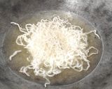 Foto langkah ke 2 dari resep Kremes Bihun -358-.