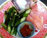รูปขั้นตอนการทำที่ 1 ของ ไก่ผัดพริกแกงใส่กระเจี๊ยบ